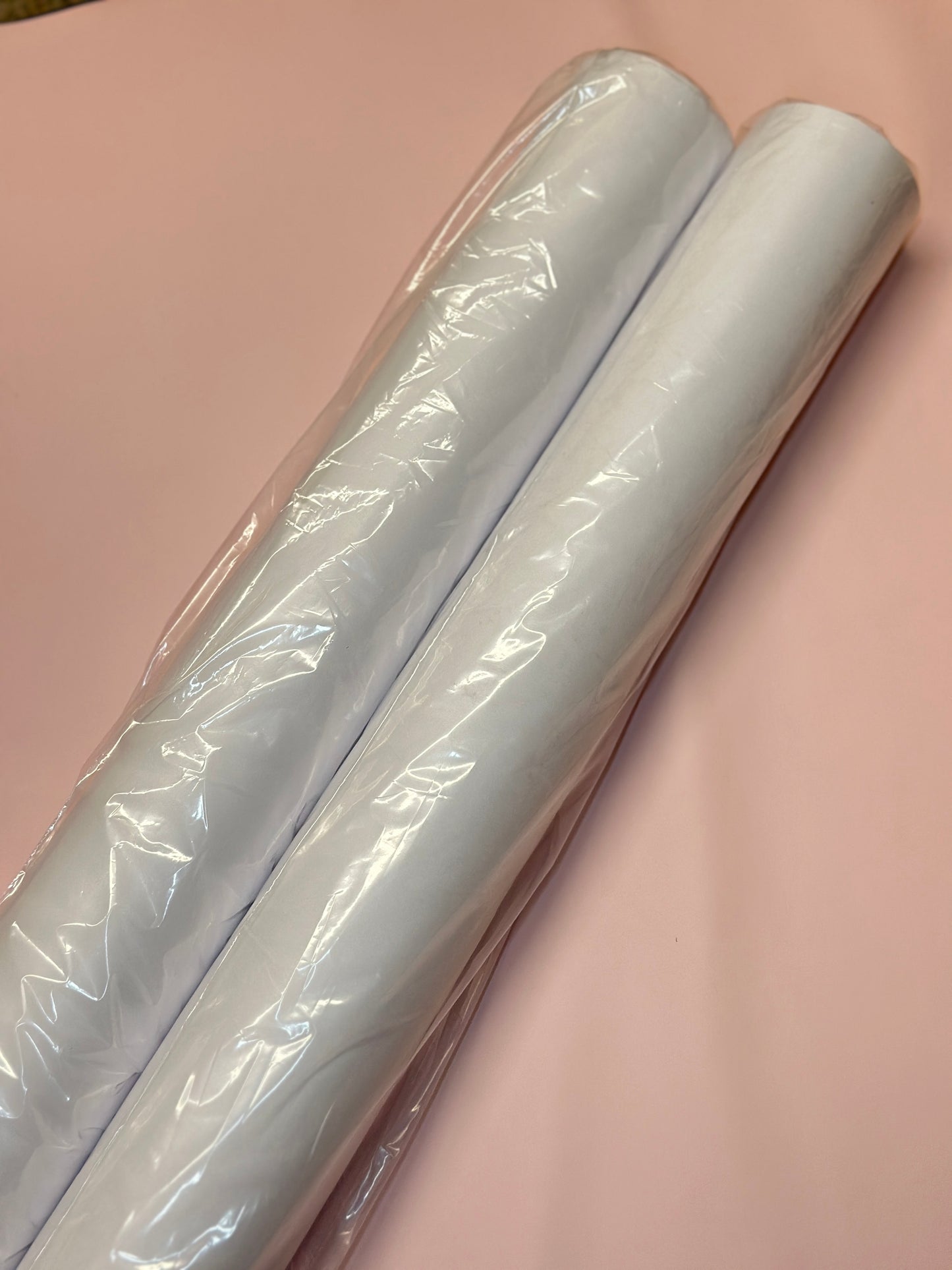 Papel Camilla (21 pulg y 225 ft)